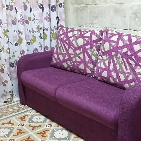 House Apartment *